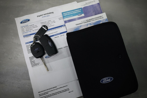 Ford Transit Courier 1.5 TDCI Airco | Bluetooth | Stoelverwarming | MF Stuur | Schuifdeur |