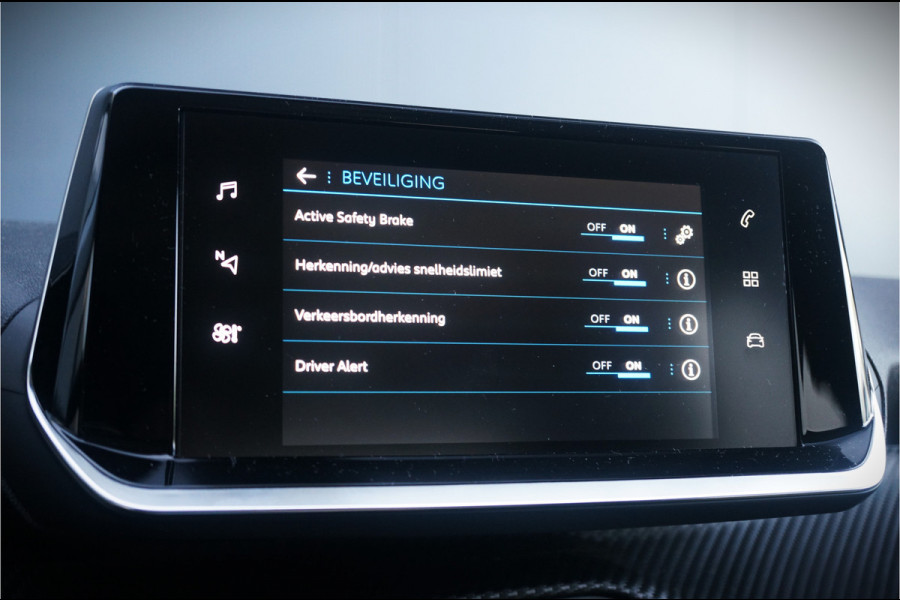 Peugeot 208 1.2 PureTech Active Pack | Led | Apple Carplay | Navigatie | Airco | Cruise Control | Verkeersbord detectie | Bluetooth | BTW | Lane assist |