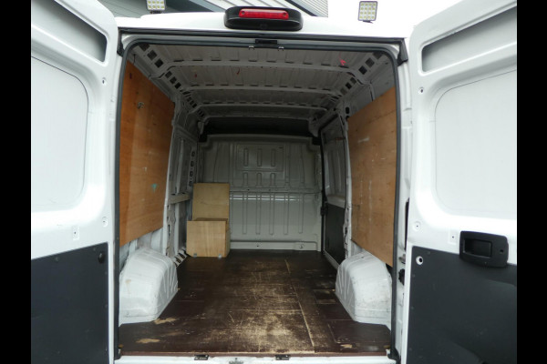 Fiat Ducato 2.3 MultiJet 120 pk L2H2 Airco, Navigatie, Camera.