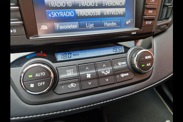 Toyota RAV4 2.5 Hybrid Dynamic Sport | Clima | Navi | Camera | PDC | Stoel- en Stuurverwarming | Cruise |
