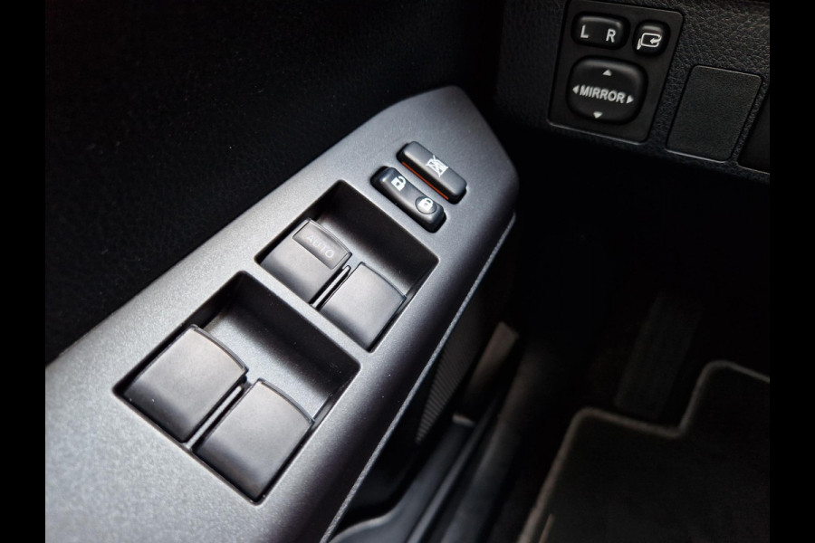 Toyota RAV4 2.5 Hybrid Dynamic Sport | Clima | Navi | Camera | PDC | Stoel- en Stuurverwarming | Cruise |