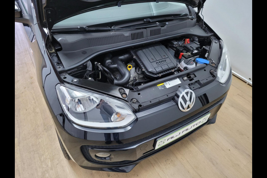 Volkswagen up! 1.0 high up! BlueMotion | Cruisecontrol | Sportvelgen | Premium audio | Airco | 5 deurs | Parkeersensoren