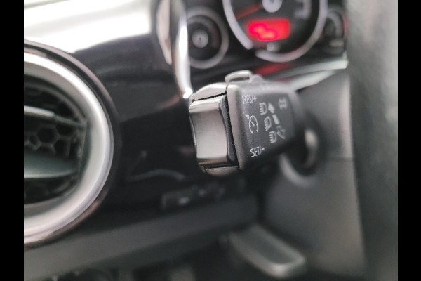 Volkswagen up! 1.0 high up! BlueMotion | Cruisecontrol | Sportvelgen | Premium audio | Airco | 5 deurs | Parkeersensoren