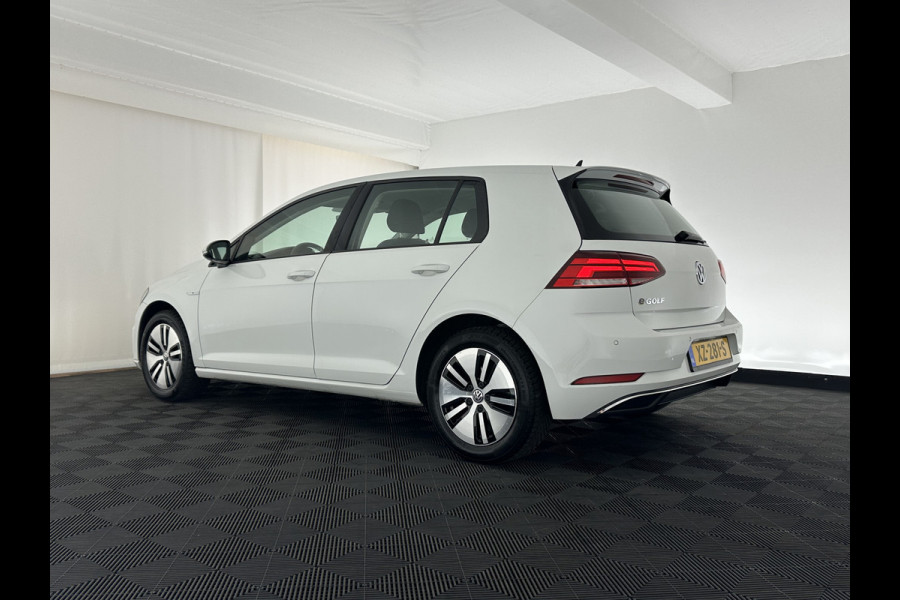 Volkswagen e-Golf (INCL-BTW) *ADAPTIVE-CRUISE | FULL-LED | NAVI-FULLMAP | ECC | PDC | COMFORT-SEATS | 16"ALU*