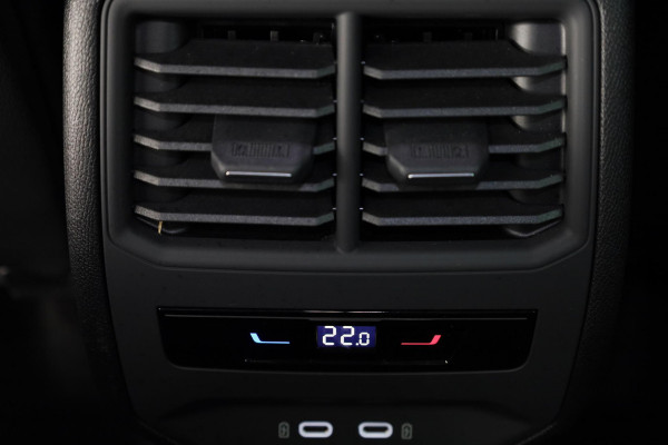 CUPRA Formentor 1.4 e-Hybrid VZ Performance 245pk | Plug in Hybrid | Navigatie | Adaptieve cruise controle | Stoelverwarming | 19 inch lichtmetalen velgen