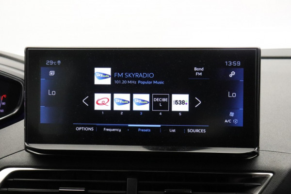 Peugeot 3008 1.2 PureTech Active - Navi, Carplay, Clima