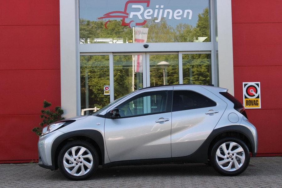 Toyota Aygo X 1.0 VVT-i MT 74PK AUTOMAAT PULSE CABRIO | CABRIODAK  l AIRCO l NAVIGATIE | 17 "INCH LICHTMETALEN VELGEN | ACHTERUITRIJCAMERA | STOELVERWARMING | ADAPTIVE CRUISE CONTROL | CLIMATE CONTROL | DAB+ |