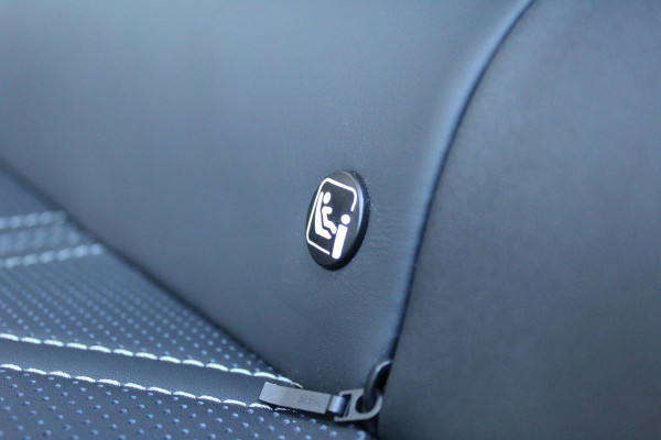 Opel Astra 1.6 Hybrid Ultimate | Full Options | Leder | Head-Up | Panoramadak | Massage