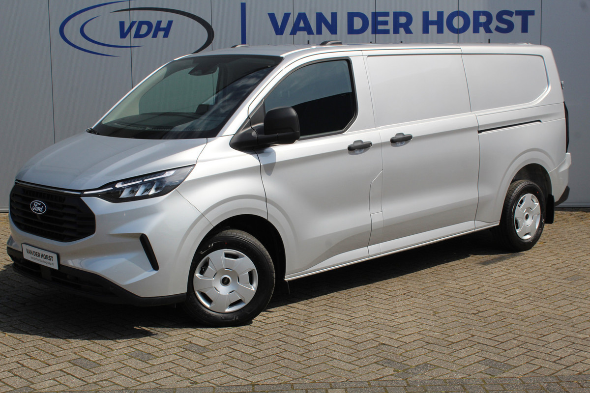 Ford Transit Custom 320 2.0-136pk TDCI L2H1 ´Trend´, schuifdeur li. + re. ! Overtuig u van de rijkwaliteiten van dit nieuwe model Ford Transit Custom. Camera, LED koplampen, Cruise Control, Aut. Airco, Navigatie by Apple / Android, Voorraam verwarmd, Metallic lak etc.