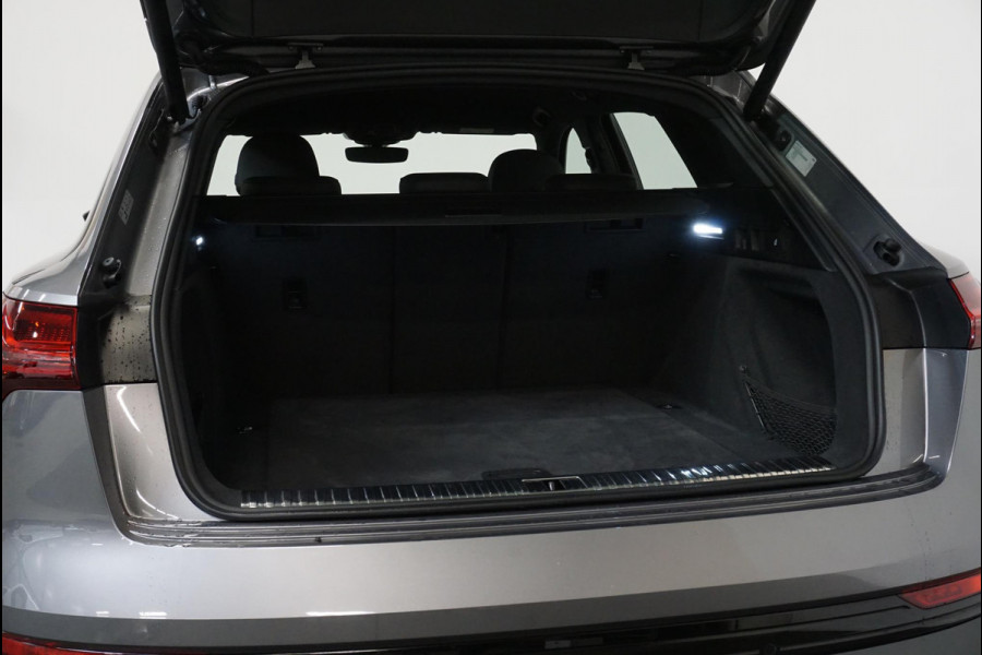 Audi e-tron 55 Advanced Quattro | LED Matrix | Tour Package | Camera | Navigatie | Trekhaak | Sportstoelen | Leder/Alcantara |