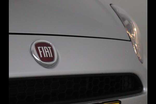 Fiat Punto Evo 0.9 TwinAir Sempre | Trekhaak | Parkeersensoren achter | Lichtmetalen velgen