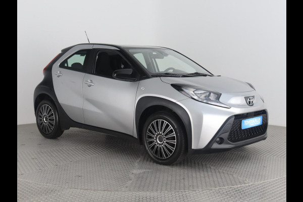 Toyota Aygo X 1.0 VVT-i AUTOMAAT PLAY BI-TONE BIJNA 2023 MET GARANTIE TOT 11-2032* CARPLAY NAVI.CAMERA.ACC.