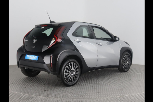 Toyota Aygo X 1.0 VVT-i AUTOMAAT PLAY BI-TONE BIJNA 2023 MET GARANTIE TOT 11-2032* CARPLAY NAVI.CAMERA.ACC.