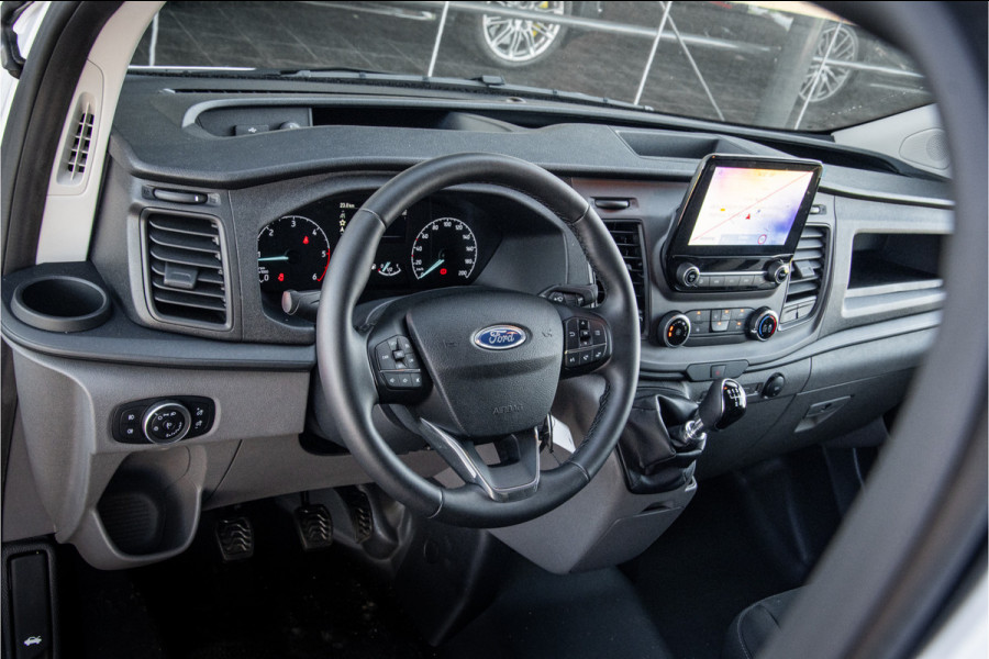 Ford Transit Custom 280 2.0 TDCI L1H1 Trend Imperiaal - LED - Navigatie - Trekhaak Direct rijden zonder BPM!!