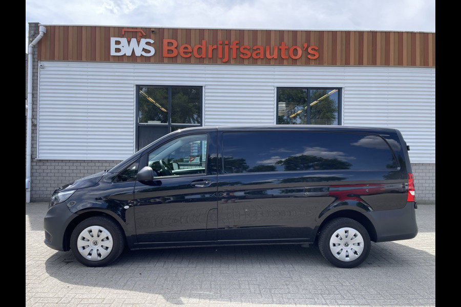 Mercedes-Benz Vito 110 CDI Lang L2H1 / vaste prijs rijklaar € 18.950 ex btw / lease vanaf € 348 / zwart metallic / airco / cruise / navigatie / bouwjaar 2021