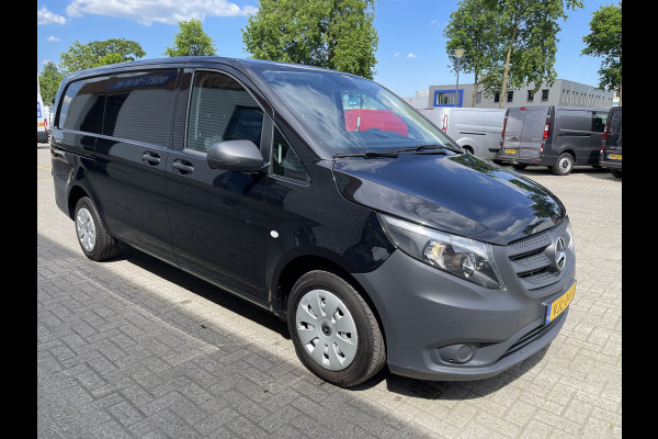 Mercedes-Benz Vito 110 CDI Lang L2H1 / vaste prijs rijklaar € 18.950 ex btw / lease vanaf € 348 / zwart metallic / airco / cruise / navigatie / bouwjaar 2021