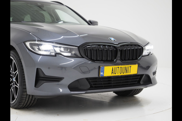 BMW 3 Serie Touring 330e | Carplay | Camera | Leder | LED | DAB+