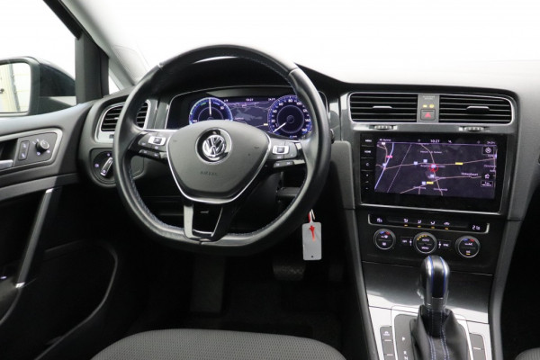 Volkswagen e-Golf Sportline (14.000,- NA SUBSIDIE) - Digital Cockpit, LED