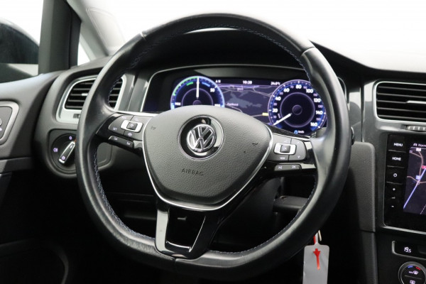 Volkswagen e-Golf Sportline (14.000,- NA SUBSIDIE) - Digital Cockpit, LED