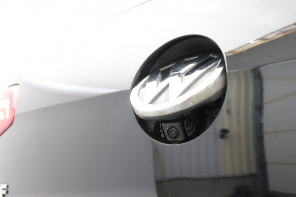 Volkswagen e-Golf Sportline (14.000,- NA SUBSIDIE) - Digital Cockpit, LED
