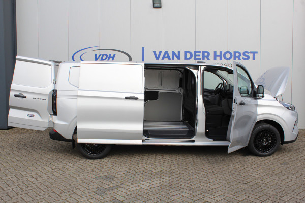 Ford Transit Custom 320 2.0-136pk TDCI L2H1 ´Trend´, schuifdeur li. + re. ! Overtuig u van de rijkwaliteiten van dit nieuwe model Ford Transit Custom. Camera, LED koplampen, Cruise Control, Aut. Airco, Navigatie by Apple / Android, Voorraam verwarmd, Metallic lak etc.