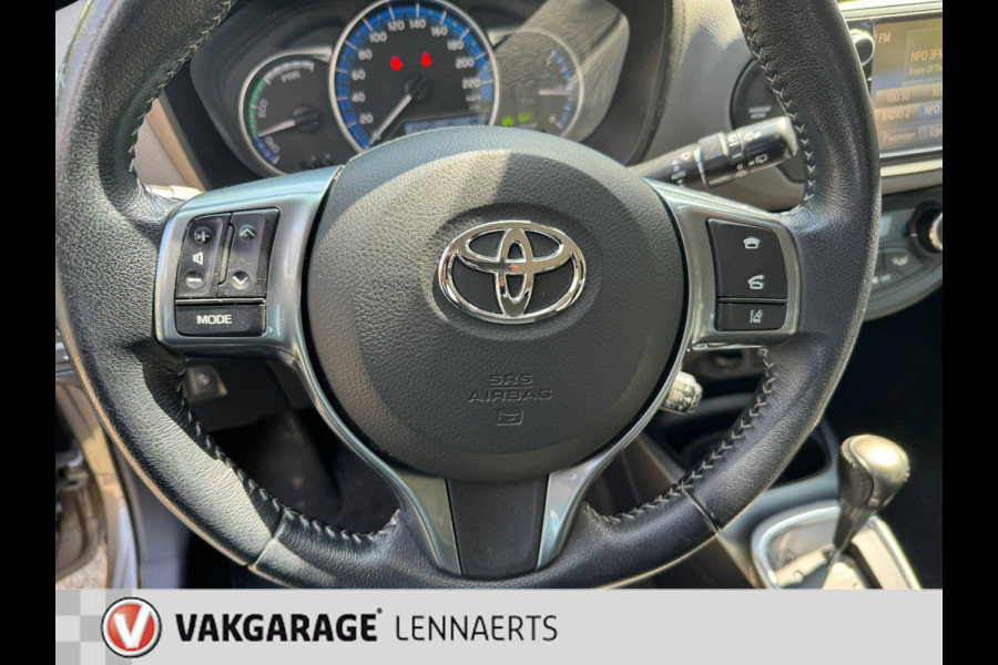 Toyota Yaris 1.5 Hybrid Trend (navi, a-camera, airco) Rijklaarprijs / 12 mnd garantie