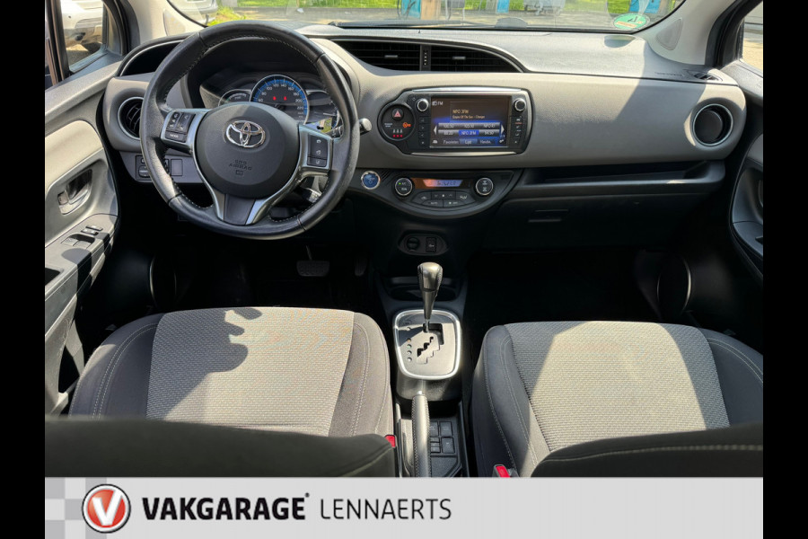 Toyota Yaris 1.5 Hybrid Trend (navi, a-camera, airco) Rijklaarprijs / 12 mnd garantie