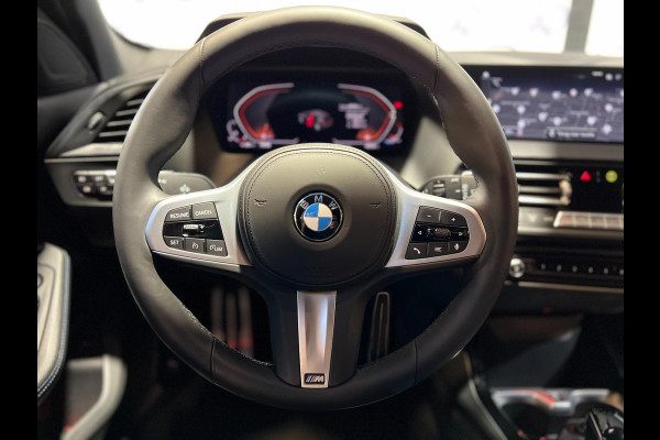 BMW 1-serie BMW 1-serie 118i M Sport|TRIGON|Live Co.Plus|L&R StoelMem|Achteruitrijcamera|Ambiente|Elekt.Achterklep