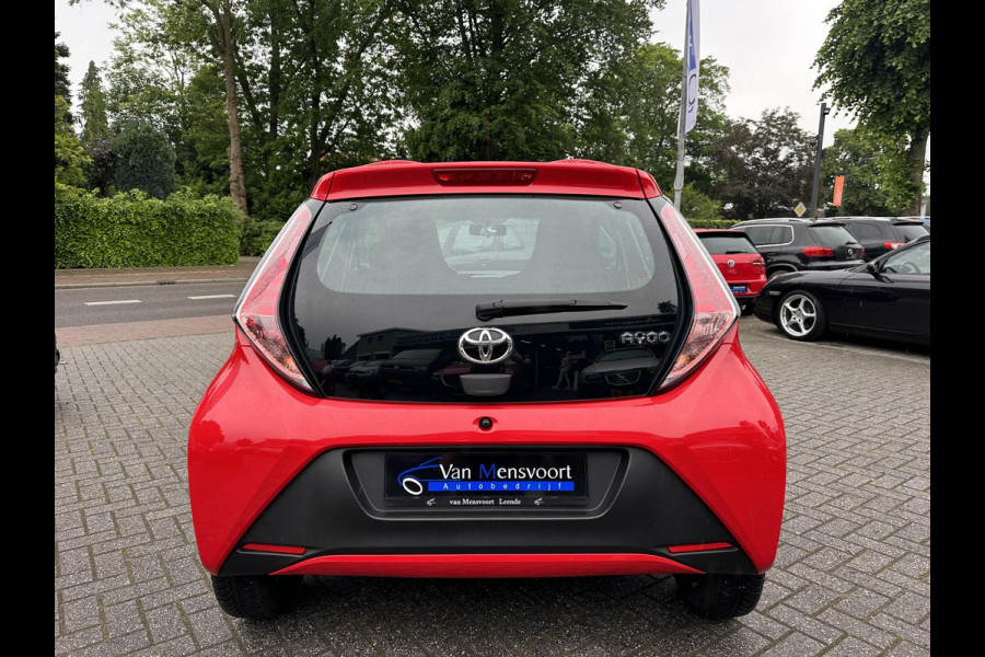 Toyota Aygo 1.0 VVT-i x-now 5 drs 1eEig|51dkm!|Airco|LED