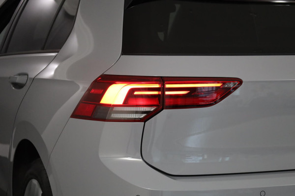 Volkswagen Golf 1.4 eHybrid GTE 245PK PHEV | Navigatie | Parkeersensoren | Winter pakket |