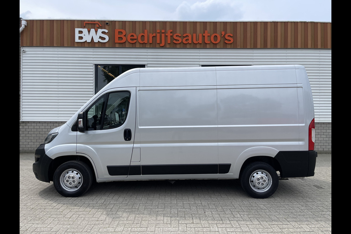 Peugeot Boxer 333 2.0 BlueHDI 164pk L2H2 Premium / vaste prijs rijklaar € 17.950 ex btw / lease vanaf € 329 / airco / cruise / navi / achteruit rijcamera / trekhaak 2500 kg !