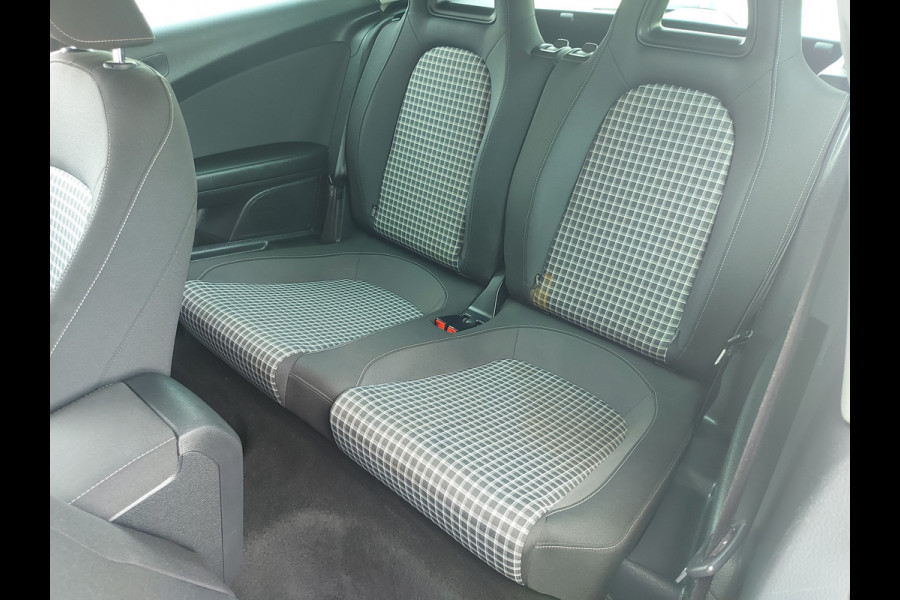 Volkswagen Scirocco 1.4 TSI Edition, airco,stoelverwarming,parkeersensoren,