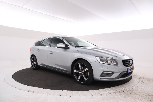 Volvo V60 1.5 T3 Nordic+ Afnb Trekhaak, Stoelverwarming, Automaat, Navigatie