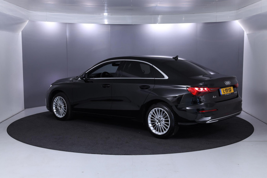 Audi A3 Limousine 30 TFSI Advanced edition 110 pk S-Tronic | Navigatie | Parkeersensoren achter | LED koplampen |