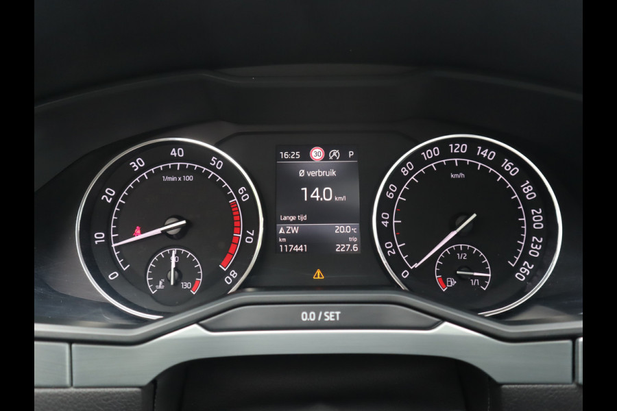 Škoda Superb Combi 1.5 TSI ACT Ambition Business Automaat / Panoramadak / Trekhaak