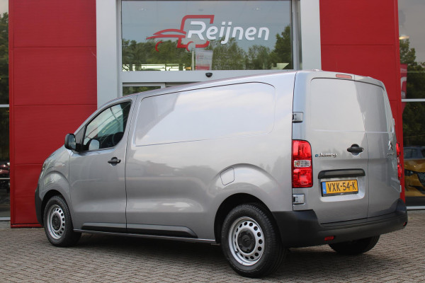 Citroën ë-Jumpy L2 136PK AUTOMAAT 75 kWh | 18 STUKS OP VOORRAAD! | NAVIGATIE 10" TOUCHSCREEN | ACHTERUITRIJ CAMERA | APPLE CARPLAY/ANDROID AUTO | PARKEERSENSOREN | CRUISE CONTROL | DAB+ RADIO | NIEUWE BUS! | 3-ZITS |