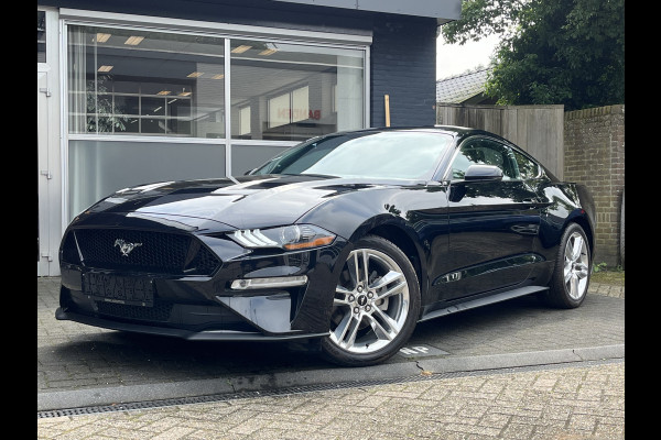 Ford Mustang Fastback 2.3 EcoBoost PREMIUM PACKAGE / CLIMA / CRUISE / NAVI