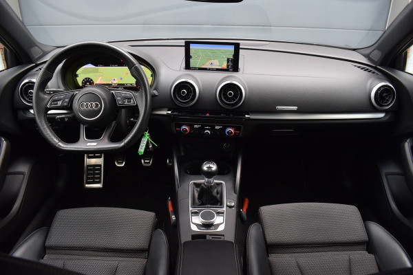 Audi A3 Limousine 30 TFSI S-line Virtual-Camera-Trekhaak