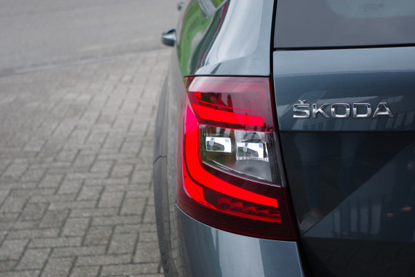 Škoda Octavia Combi 1.0 TSI 116 PK Greentech Sport Business, Navigatie, Cruise Control, Trekhaak, CarPlay, Sportstoelen