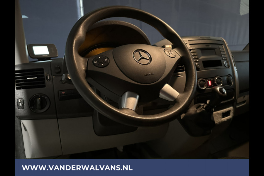 Mercedes-Benz Sprinter 316 CDI 163pk L2H1 Euro6 Airco | 2800kg Trekhaak | Omvormer | Cruisecontrol Chauffeursstoel, Parkeersensoren