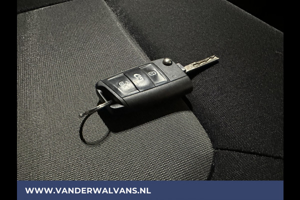 Volkswagen Crafter 2.0TDI 140pk L4H3 L3H2 Euro6 Airco | Camera | Apple Carplay | Parkeersensoren Android Auto, Bijrijdersbank, 3000kg Trekvermogen