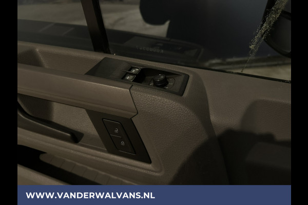 Volkswagen Crafter 50 2.0 TDI 177pk **BPM VRIJ voor de Ondernemer** Bakwagen Dubbel Lucht Laadklep Zijdeur Euro6 Airco | Camera Apple Carplay, Android Auto, Chauffeursstoel, Cruisecontrol, Bijrijdersbank