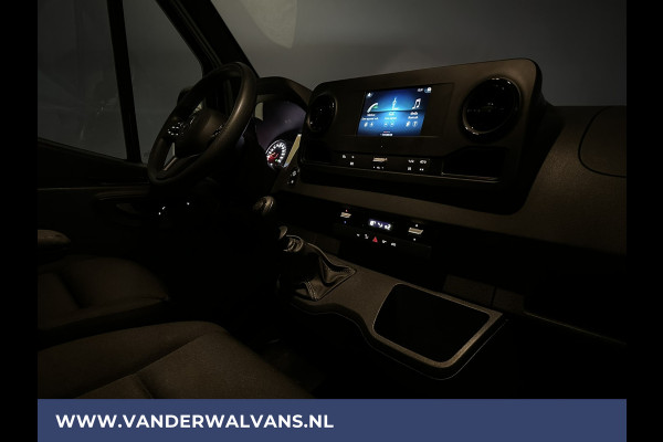 Mercedes-Benz Sprinter 317 CDI 170pk L3H2 Euro6 Airco | Camera | Apple Carplay | Cruisecontrol Chauffeursstoel, Bijrijdersbank, Android Auto, stoelverwarming