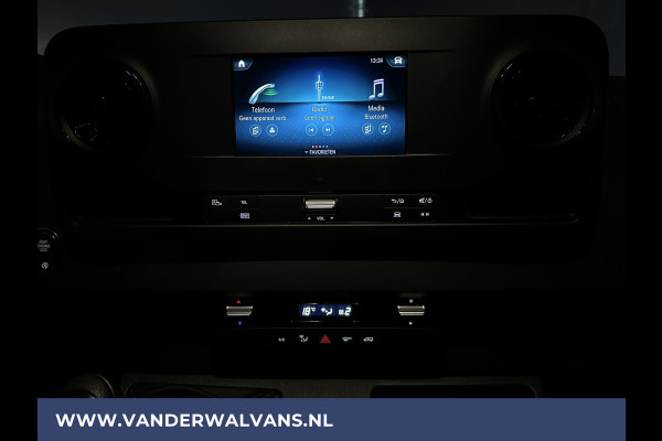 Mercedes-Benz Sprinter 317 CDI 170pk L3H2 Euro6 Airco | Camera | Apple Carplay | Cruisecontrol Chauffeursstoel, Bijrijdersbank, Android Auto, stoelverwarming