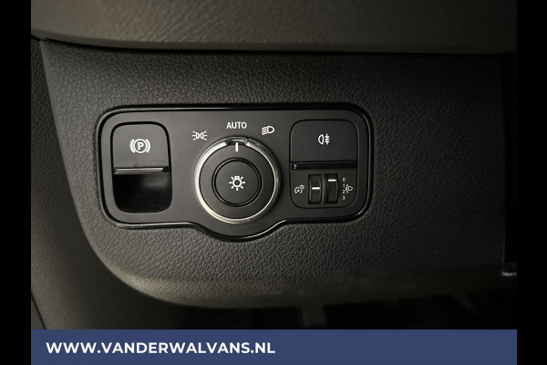 Mercedes-Benz Sprinter 317 CDI 170pk L3H2 Euro6 Airco | Camera | Cruisecontrol | Apple Carplay | Stoelverwarming, Bijrijdersbank, MBUX