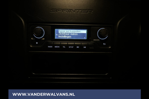 Mercedes-Benz Sprinter 314 CDI 143pk L2H2 Euro6 Airco | Cruise Control | Trekhaak | 270 graden achterdeuren Bluetooth-telefoonvoorbereiding, bijrijdersbank