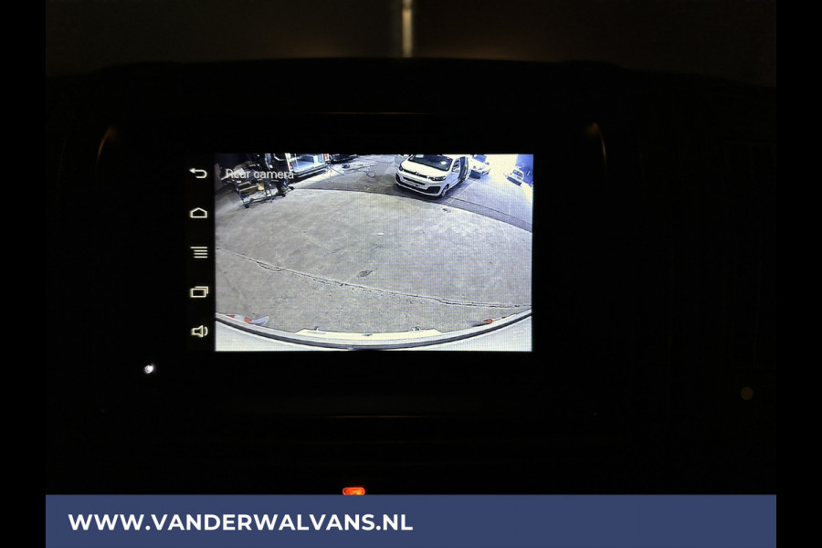 Peugeot Boxer 2.0 BlueHDi 131pk Bakwagen + Laadklep Euro6 Airco | Camera | 1000kg Laadvermogen Bijrijdersbank