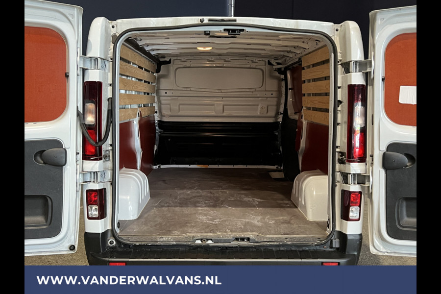 Renault Trafic 2.0 dCi 130pk L2H1 Euro6 Airco | 2500kg Trekhaak | Cruisecontrol | LED Bijrijdersbank