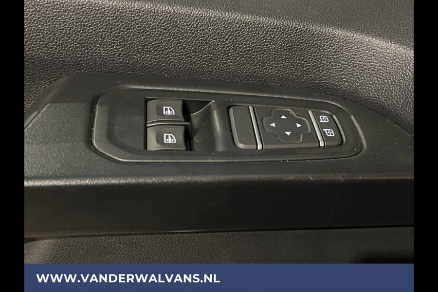 Renault Trafic 2.0 dCi 130pk L2H1 Euro6 Airco | 2500kg Trekhaak | Cruisecontrol | LED Bijrijdersbank