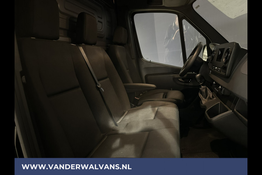 Mercedes-Benz Sprinter 317 CDI 170pk L3H2 Euro6 Airco | Camera | Apple Carplay | Cruisecontrol Chauffeursstoel, Bijrijdersbank, Android Auto, stoelverwarming